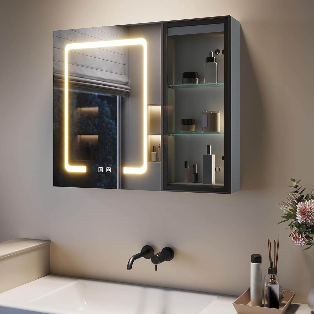 SONNI Spiegelschrank Bad mit Beleuchtung LED Spiegelschrank mit Glasvitrine und Ambientebeleuchtung, Glasboden, Anti-Beschlag, Steckdose, 3 Lichtfarben, Dimmbar, Vollständig Montiert