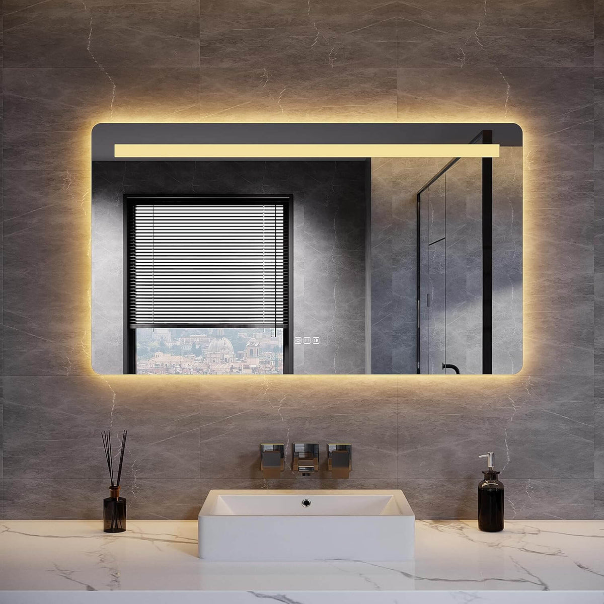 SONNI Badezimmerspiegel mit Beleuchtung, Kosmetikspiegel, Wandspiegel, linearem Lichtstreifen, DREI Farbtemperaturen + stufenloses Dimmen + Steckdose, beschlagfrei, Dual-Touch, Badspiegel - Sonni Sanitär GmbH