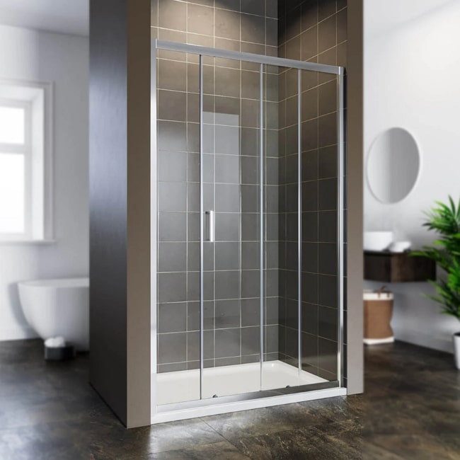 Duschkabine 100x100 mit Pendeltüren vs. Schiebetüren: Welche ist die richtige?