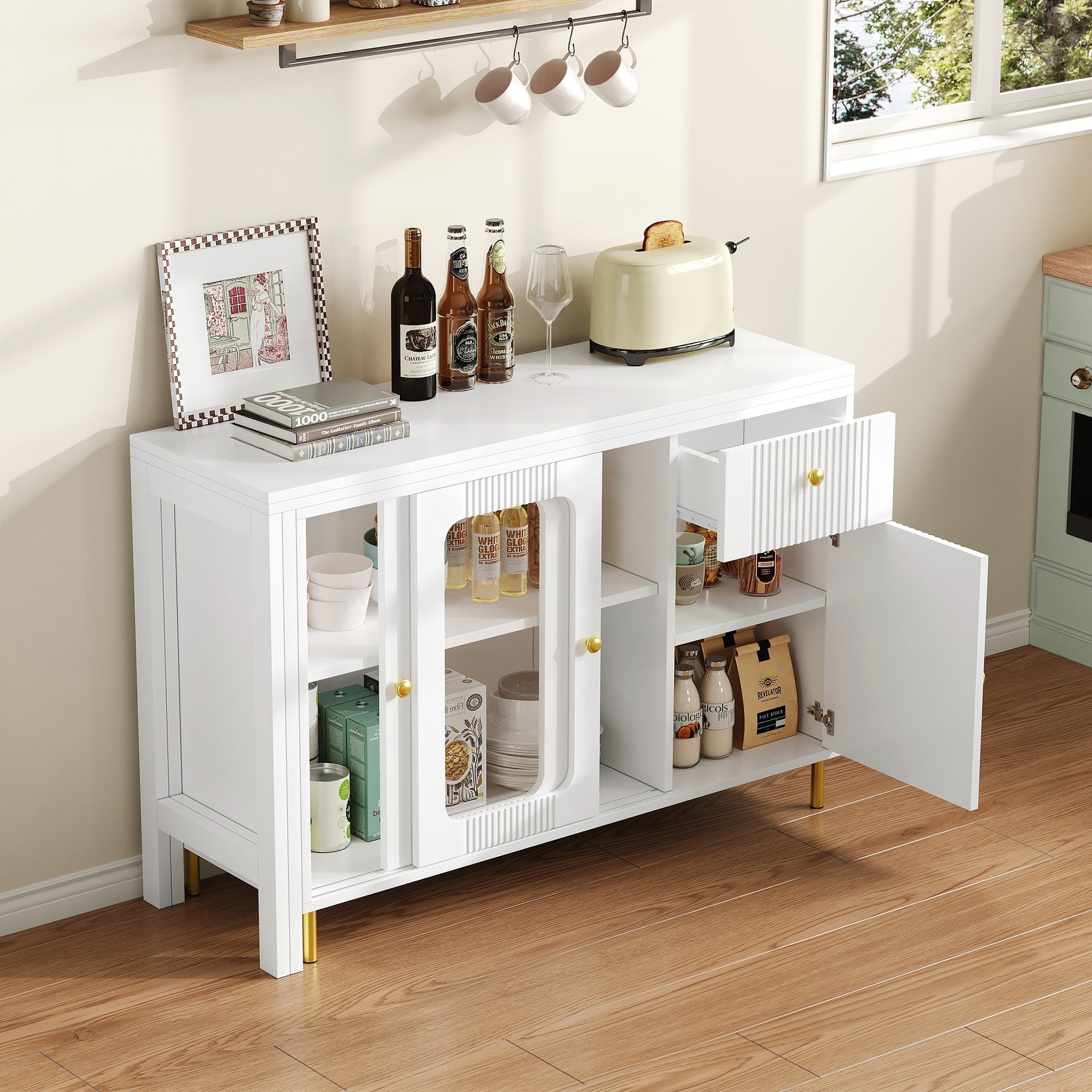 SONNI Buffetschrank Weiß mit ausziehbarer Tischplatte, drehbarer Arbeitsfläche, Glasschiebetüren, Wellenmuster, verstellbarem Stauraum und goldenen Metallbeinen, Sideboard für Küche und Esszimmer, 122x40x82cm