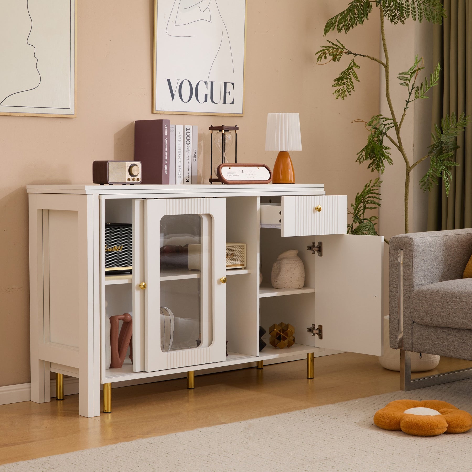 SONNI Buffetschrank Weiß mit ausziehbarer Tischplatte, drehbarer Arbeitsfläche, Glasschiebetüren, Wellenmuster, verstellbarem Stauraum und goldenen Metallbeinen, Sideboard für Küche und Esszimmer, 122x40x82cm