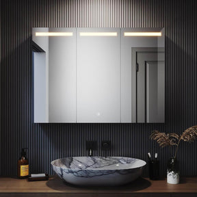 SONNI LED mit Beleuchtung Badezimmer-Spiegelschrank 90x65 cm Touchschalter Beleuchtung & Steckdose Verstellbare Einlegeböden 3-türig