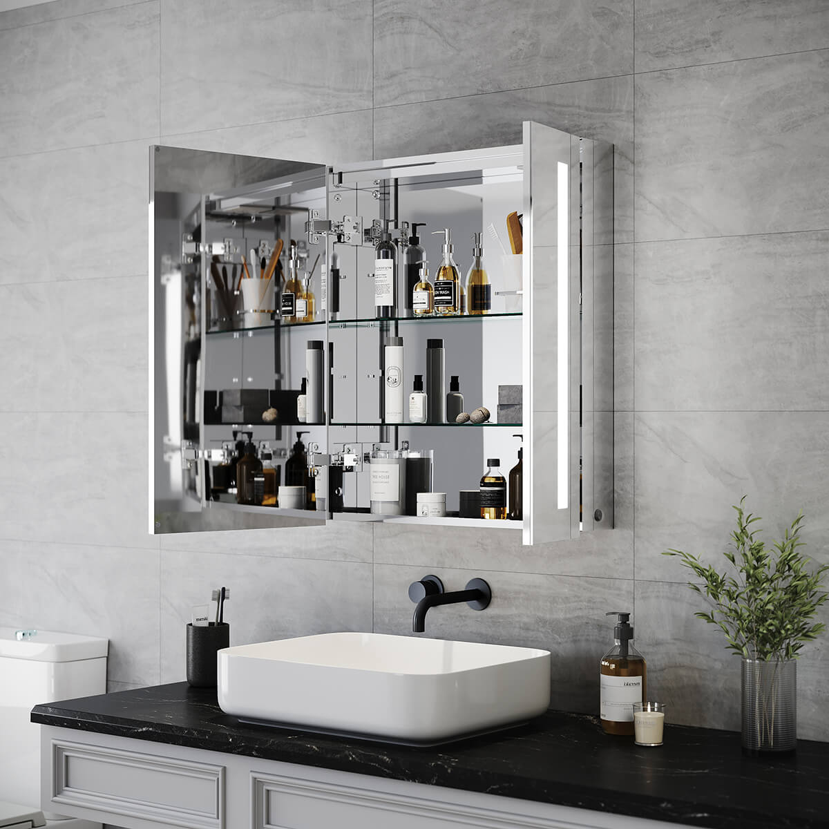 SONNI Spiegelschrank Bad mit Beleuchtung 70 x 60 cm IP44 Wasserciht Edelstahl LED doppeltürig Badezimmerschrank, mit Steckdose und Kippschalter für Badezimmer - Sonni Sanitär GmbH